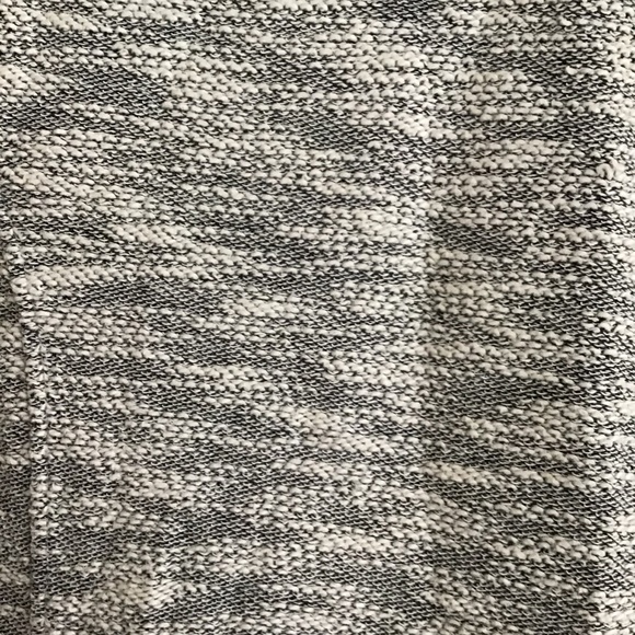 Old Navy Maternity dress - Picture 3 of 4